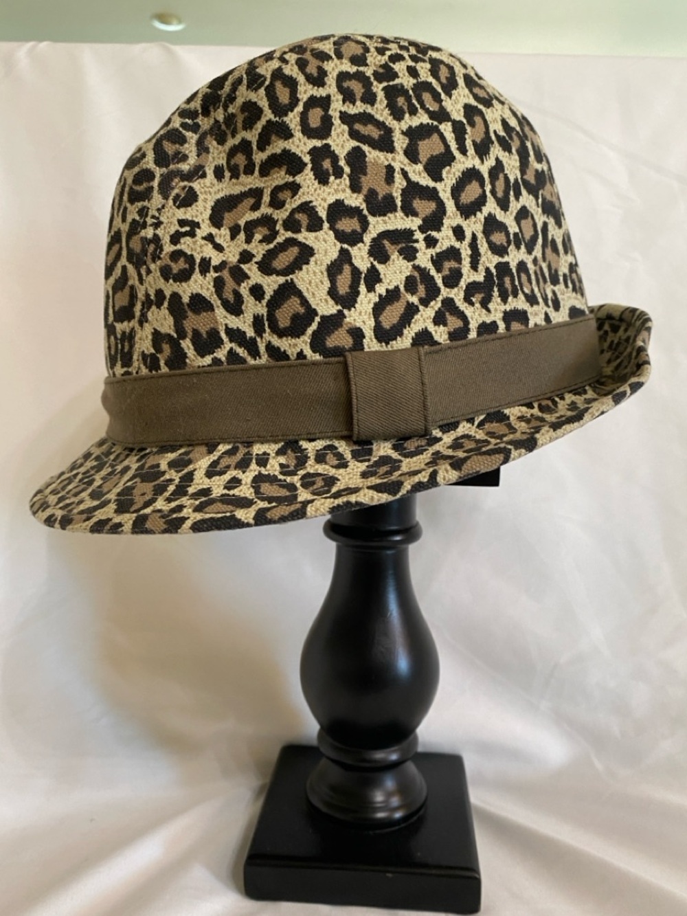 Marciano leopard animal print bucket fedora Hat, vintage, 100% Cotton, Women’s